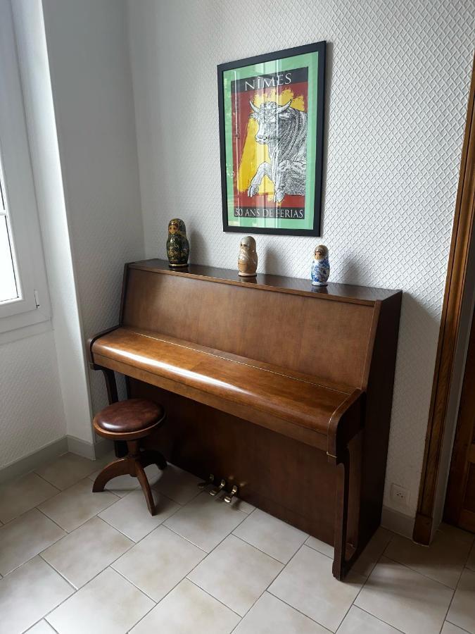 Appartement 4 A 8 Personnes, Spacieux De Standing Classe 4 Etoiles Nimes Luaran gambar