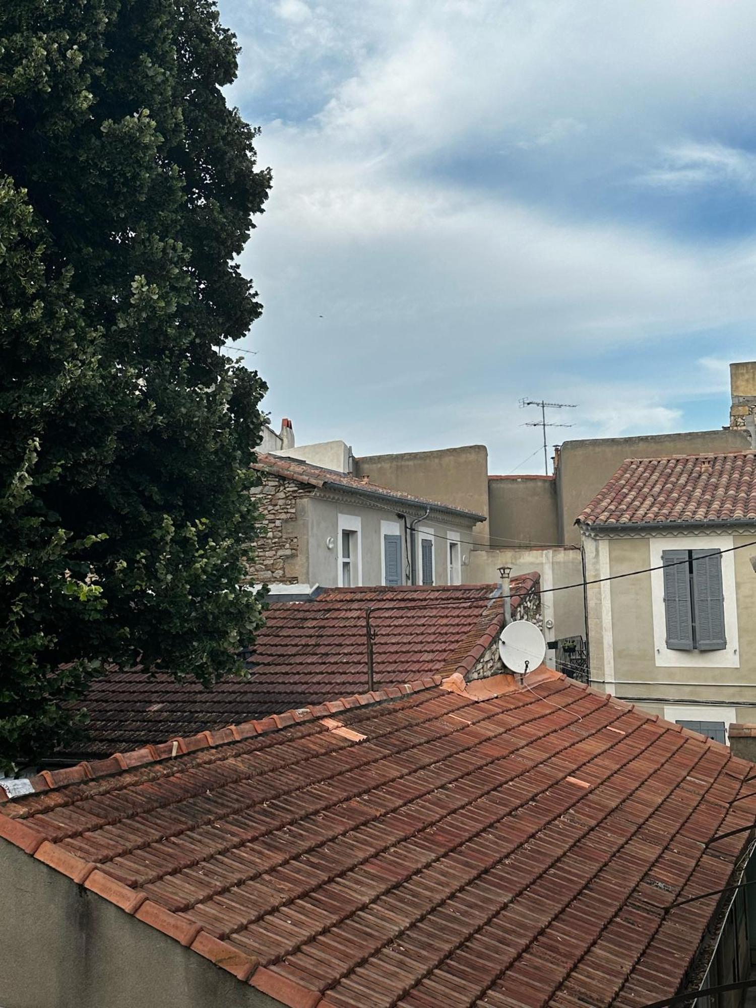 Appartement 4 A 8 Personnes, Spacieux De Standing Classe 4 Etoiles Nimes Luaran gambar