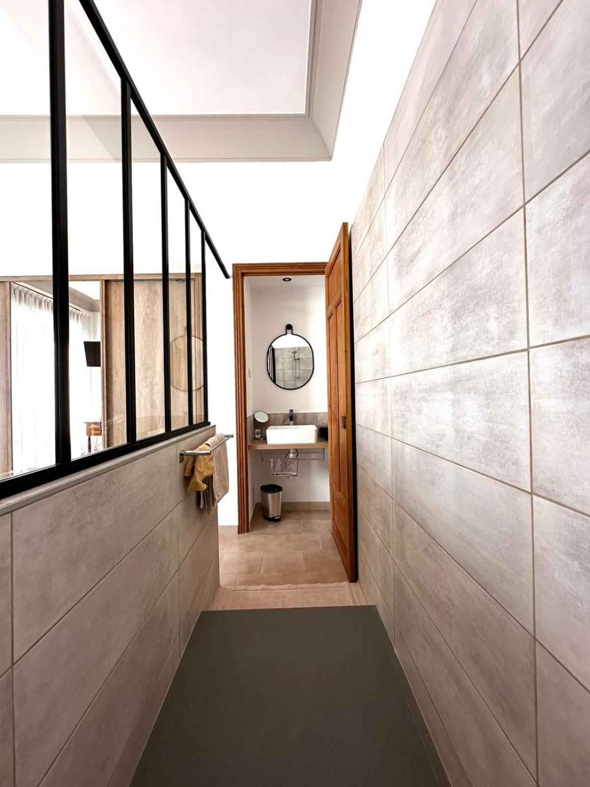 Appartement 4 A 8 Personnes, Spacieux De Standing Classe 4 Etoiles Nimes Luaran gambar